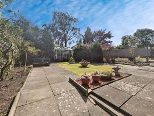 Photo 9- click for photo gallery